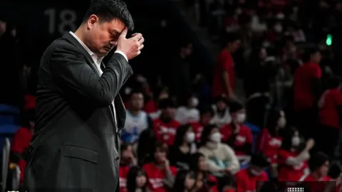 中国17男篮世界杯：迎战美国，惨痛失利，84分差距